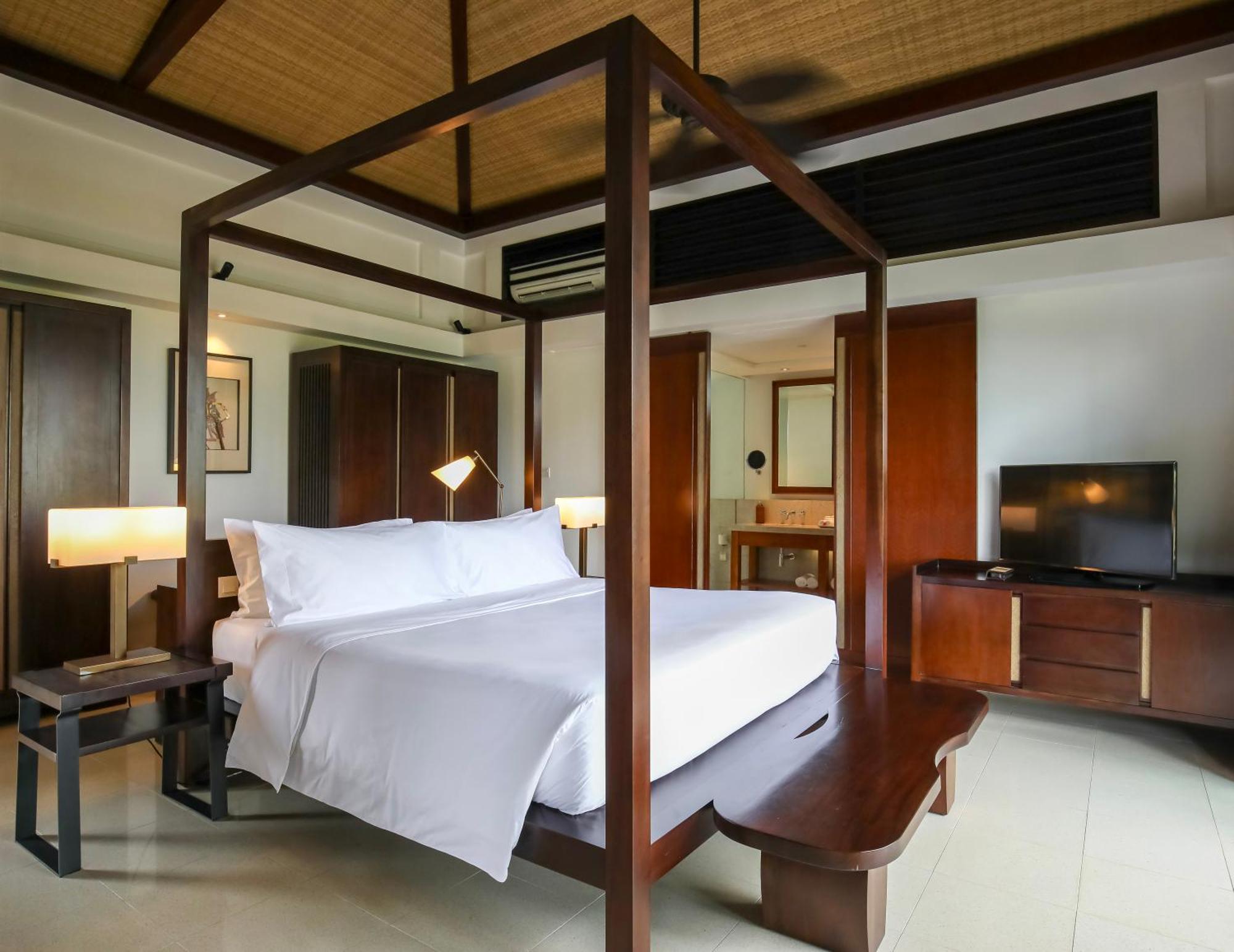 Resor The Bintan Kawal
